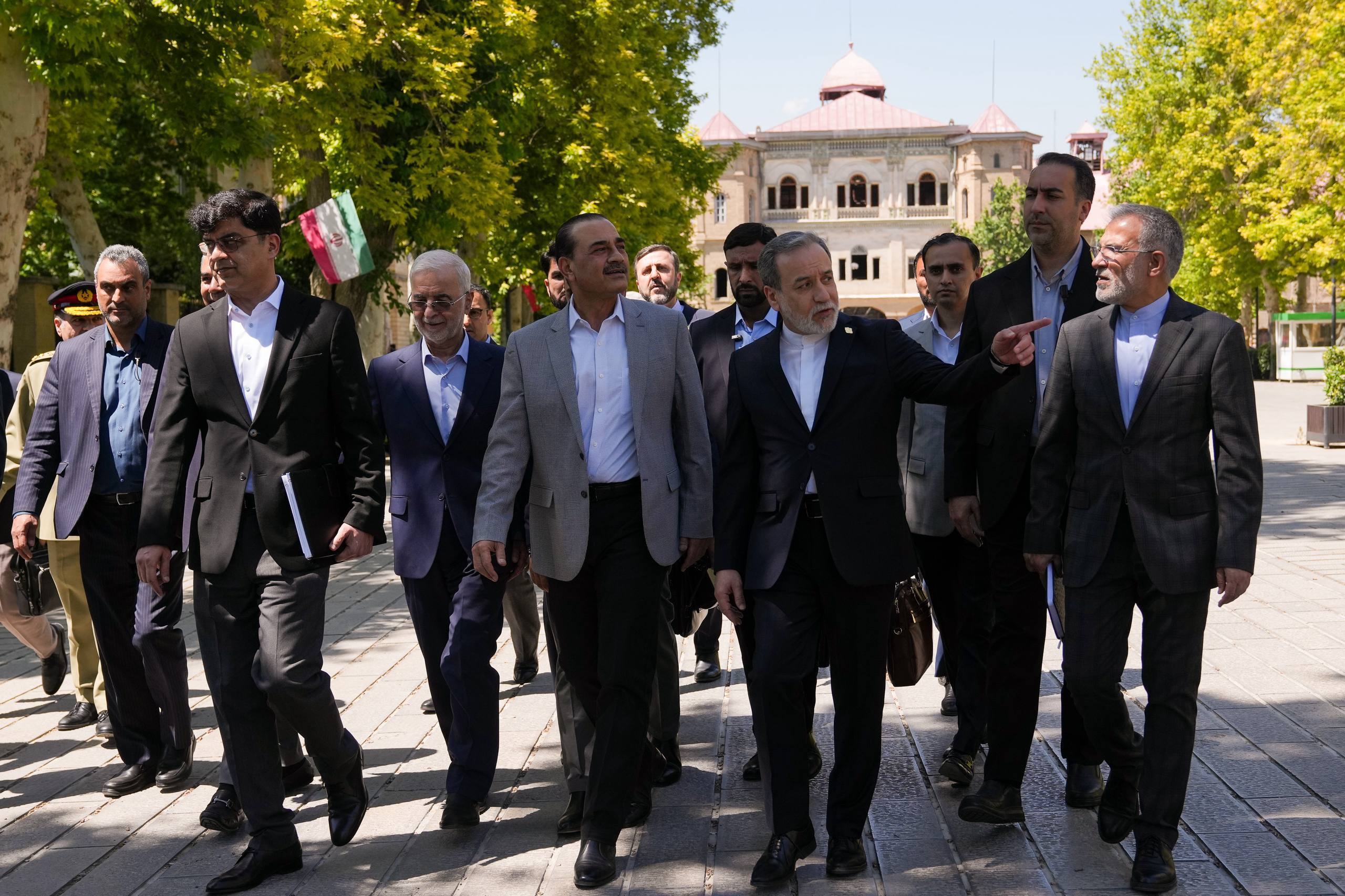 سخنگوی وزارت خارجه پاکستان: اسلام‌آباد فردا مراسم امضای آنلاین ویدئویی توافقنامه صلح آمریکا و ایران را برگزار خواهد کرد