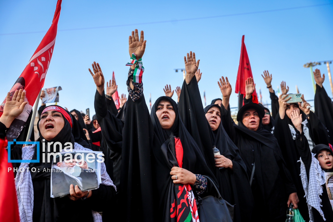 تصاویر: دومین روز مراسم وداع با رهبرشهیدانقلاب