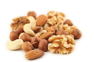 رئیس اتحادیه آجیل و خشکبار: بعضی مغازه ها فقط روزی2کیلو گردو می فروشند/ 30 درصد این افزایش قیمت‌ها نیز به خاطر دلال بازی است