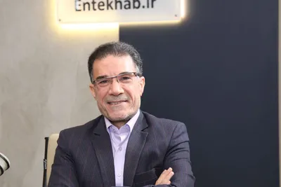 ویدیو/ دهقانی فیروزآبادی خطاب به زیباکلام: حضور ما در سوریه‌ی بشار اسد، کاملاً رئالیستی بود، نه ایدئولوژیک/ اگر ایدئولوژیک بودیم، باید از اخوان حمایت می‌کردیم/ یکی از دلخوری‌های اخوان و تا حدی هم حماس این بود که چرا از بشار اسد بی‌دین در مقابل اسلام‌گرایان دفاع می‌کنید؟