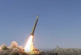 در روز دوازدهم جنگ سوم چه گذشت؟/ وزارت بهداشت: از آغاز حملات آمریکا از ۶ تیر تا ۹ صبح اول مرداد، ۵۵ نفر شهید شده‌اند/ فارس: یک نفتکش ایرانی با عبور از خط محاصره، وارد دریای عمان شد/ سنای آمریکا قطعنامه‌ای که ترامپ را ملزم به اخذ تأییدیه کنگره برای اقدام نظامی علیه ایران می‌کرد، مسدود کرد/ گزافه‌گویی ترامپ: در حال بررسی ازسرگیری حمله‌ای گسترده علیه ایران هستیم؛ هنوز تصمیم نهایی را نگرفته‌ایم