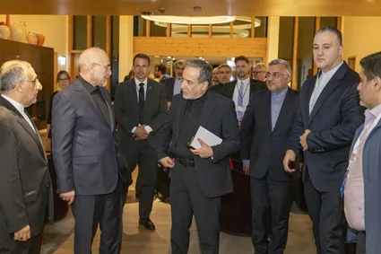 ببینید / حضور هیئت ایران به محل برگزاری مذاکرات چهارجانبه در سوئیس