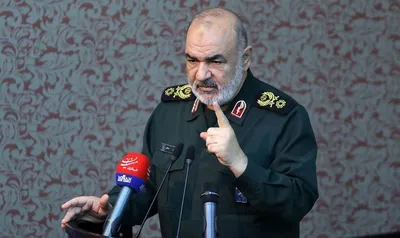 سرلشکر سلامی: ارتش و سپاه در تقویت بازدارندگی و اقتدار کشور لحظه‌ای درنگ نخواهند کرد