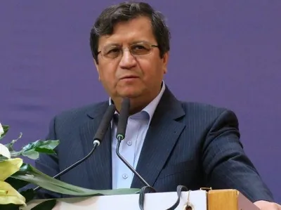 همتی: بعید است که ایران وارد لیست سیاه FATF شود / در یک سال گذشته سه بار دلار از ۱۴ هزار تومان فراتر رفت، اما بانک مرکزی توانست بازار را کنترل کند؛ این اتفاق باز هم می‌افتد / تورم سال آینده به زیر ۲۰ درصد می‌رسد