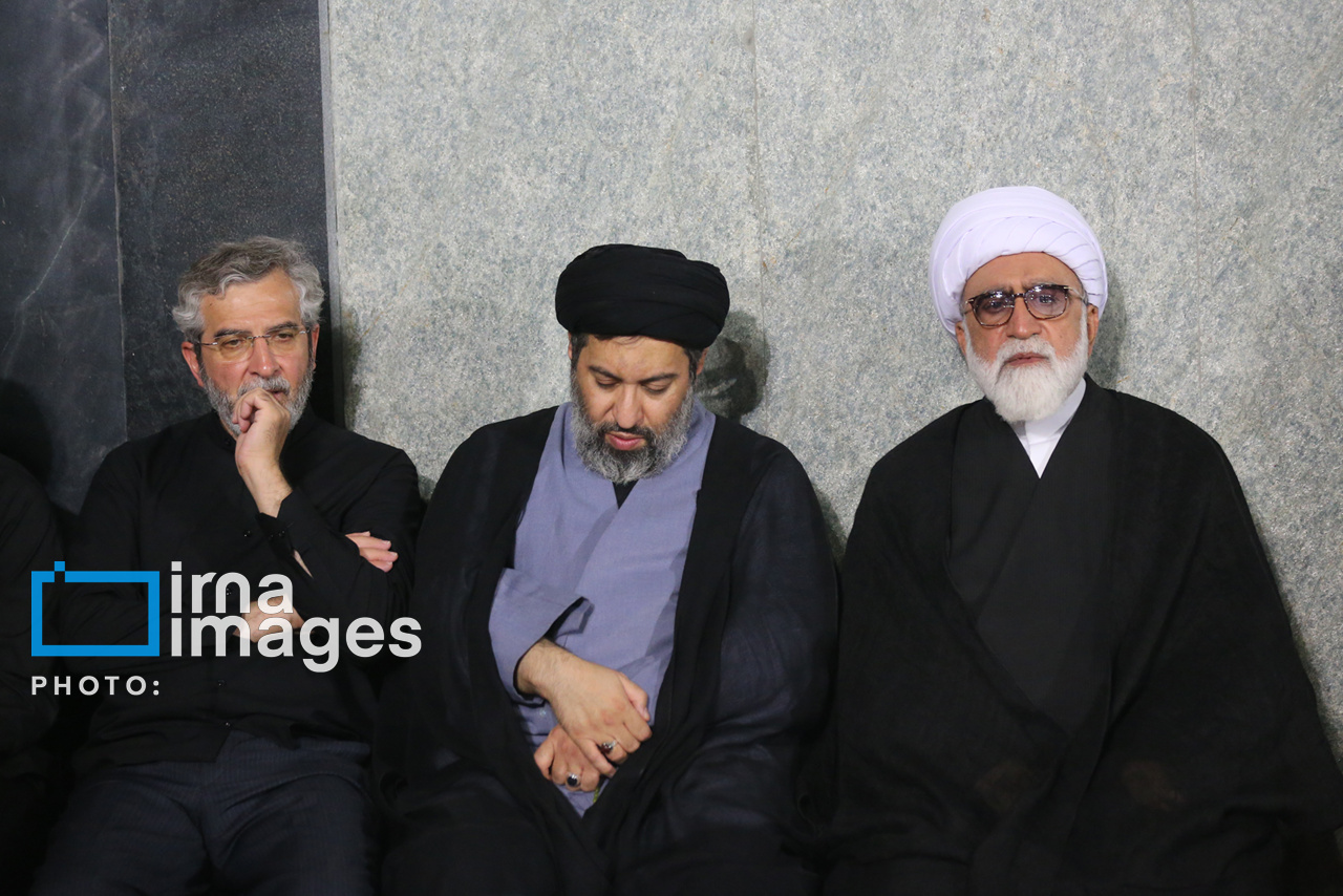 تصاویر:  فرزندان رهبر شهید انقلاب در مراسم بزرگداشت مشهد