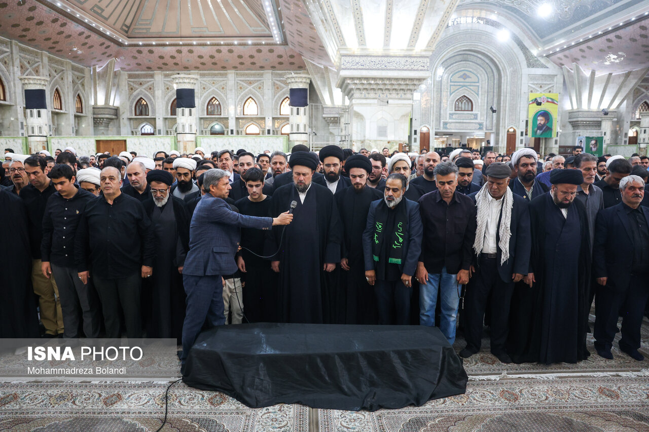تصاویر: تشییع پیکر مادر همسر سید حسن خمینی