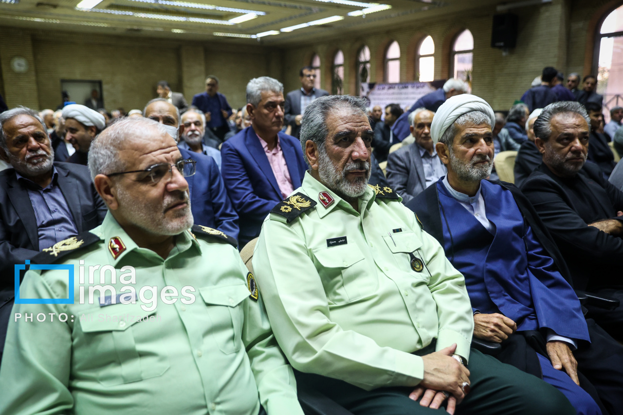 تصاویر: مراسم ختم «احمد ناطق نوری»