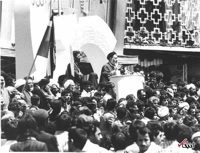 عکس/ شهید بهشتی؛ سخنران روز کارگر