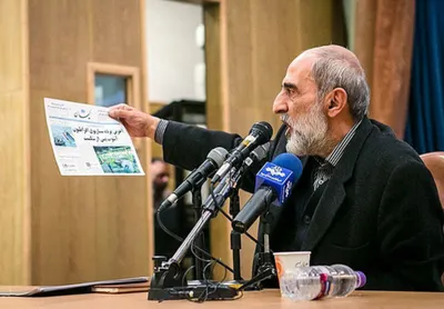 خوشحالی کیهان از افزایش قیمت دلار: ۱۰۳ هزار تومان شد/ کیهان، سال ۱۴۰۲: رسانه‌ها حق ندارند قیمت دلار را اطلاع‌رسانی ‌کنند؛ چون گرانی دلار کارِ دشمن و کانال‌های تلگرامی است