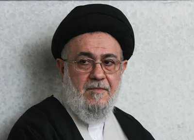 موسوی خویینی ها: اصلا کلمه «تخریب» را در مورد نقدهای دهه 70 به هاشمی متوجه نمی‌شوم؛ این کلمه، ابزاری است در دست قدرت‌ها / هاشمی کاندیدای اصلح ما نبود / بیکار نبودم که هر کسی حرفی علیه هاشمی زد فوری به میدان بیایم و از او دفاع کنم؛ مگر هاشمی برای اصلاح‌طلبان از این کارها کرده؟ / هاشمی خودش را خیلی رئیس‌جمهور می‌دانست!