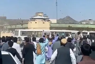 فرمانده انتظامی سیستان و بلوچستان: به سه کلانتری در شهر زاهدان حمله شده / در حال حاضر وضعیت به سمت آرامش رفته