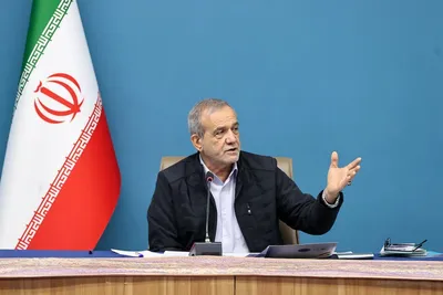 پزشکیان: مذاکرات هسته‌ای در عمان فرصتی مناسب برای حل این پرونده است/ در صورت پایبندی طرف مقابل به تعهدات و پرهیز از زیاده‌خواهی، به دستیابی به نتیجه مطلوب امیدوار هستیم/ راه پایدار مواجهه با چالش‌های منطقه و جهان، «مذاکره» است/ هر مذاکره‌ای بر مبنای اصل برد–برد، مورد قبول و استقبال ما است