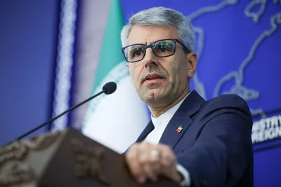 سخنگوی وزارت خارجه: این واقعیت که ما تاکنون به گفت‌وگوهایمان ادامه داده‌ایم به این معنی است که می‌دانیم سطح مشخصی از تفاهم وجود دارد که ایران تحت هیچ شرایطی نمی‌تواند از غنی‌سازی، چشم‌پوشی کند / اگر هدف آن باشد که اطمینان حاصل شود برنامه هسته‌ای ایران کاربرد نظامی نخواهد داشت، فکر می‌کنم به‌سادگی می‌توانیم آن را انجام دهیم