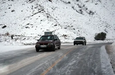 پلیس راه: آغاز بارش شدید برف در جاده چالوس/ مسافران سفرهای خود را به تعویق بیندازند