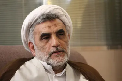 محمدرضا حشمتی در واکنش به نامه آیت الله یزدی: این چه ادبیاتی است که با مرجعی بزرگ با نامه سرگشاده سخن با تحکم بگوییم؟ / شما که روزی رئیس قوه قضاییه بودید چرا بدون مبنای حقوقی سخن می‌گویید؟