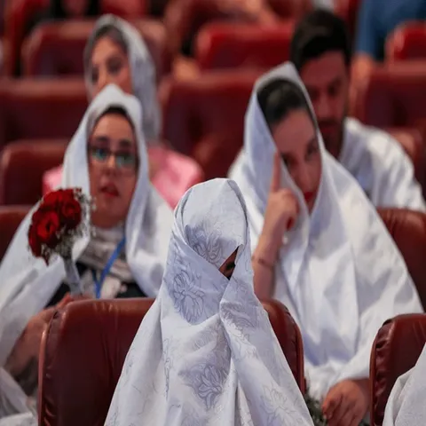 تصاویر: جشن ازدواج ۱۱۰ زوج تهرانی