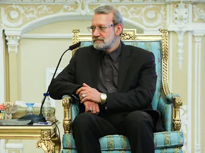 لاریجانی: ۸ سال پیش یکی از رهبران منطقه گفت «کار سوریه تمام است؛ دو هفته دیگر با هم در مسجد اموی نماز می‌خوانیم»