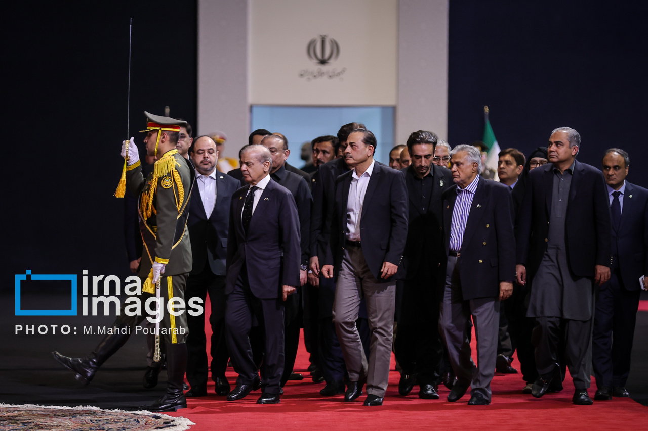 تصاویر: مراسم ادای احترام سران کشورها و مسئولان خارجی به پیکر رهبر شهید انقلاب