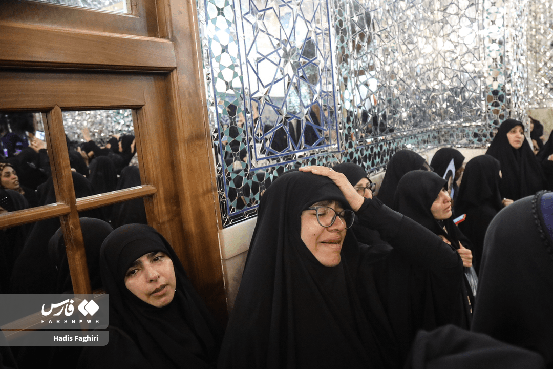 تصاویر: تشرف زائران به رواق دارالذکر برای زیارت مزار رهبر شهید انقلاب