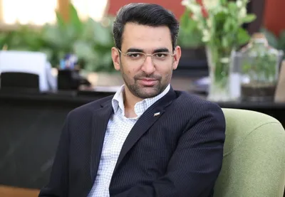 آذری جهرمی: ارسال پیام از داخل کشور به رهبران آمریکایی مبنی بر مؤثرتر بودن «فشار» نسبت به «مذاکره»، تجربه‌ای تکراری است/ ناآرامی‌های سال ۱۳۹۶، یکی از مهم‌ترین پیام‌هایی بود که دولت آمریکا را به خروج از برجام ترغیب کرد/ ماجرا‌هایی مانند توهین به بزرگان اهل سنت در صداوسیما را نباید ساده انگاشت