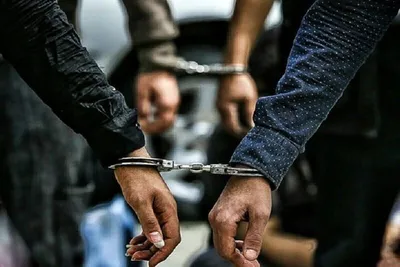 فارس: عاملین انتشار کلیپ نامتعارف در گیلان بازداشت شدند / سه نفر از این افراد اقدام به انتشار تصاویر مبتذل از خود کرده بودند و ۲ نفر نیز  در ثبت و انتشار تصاویر مشارکت داشتند