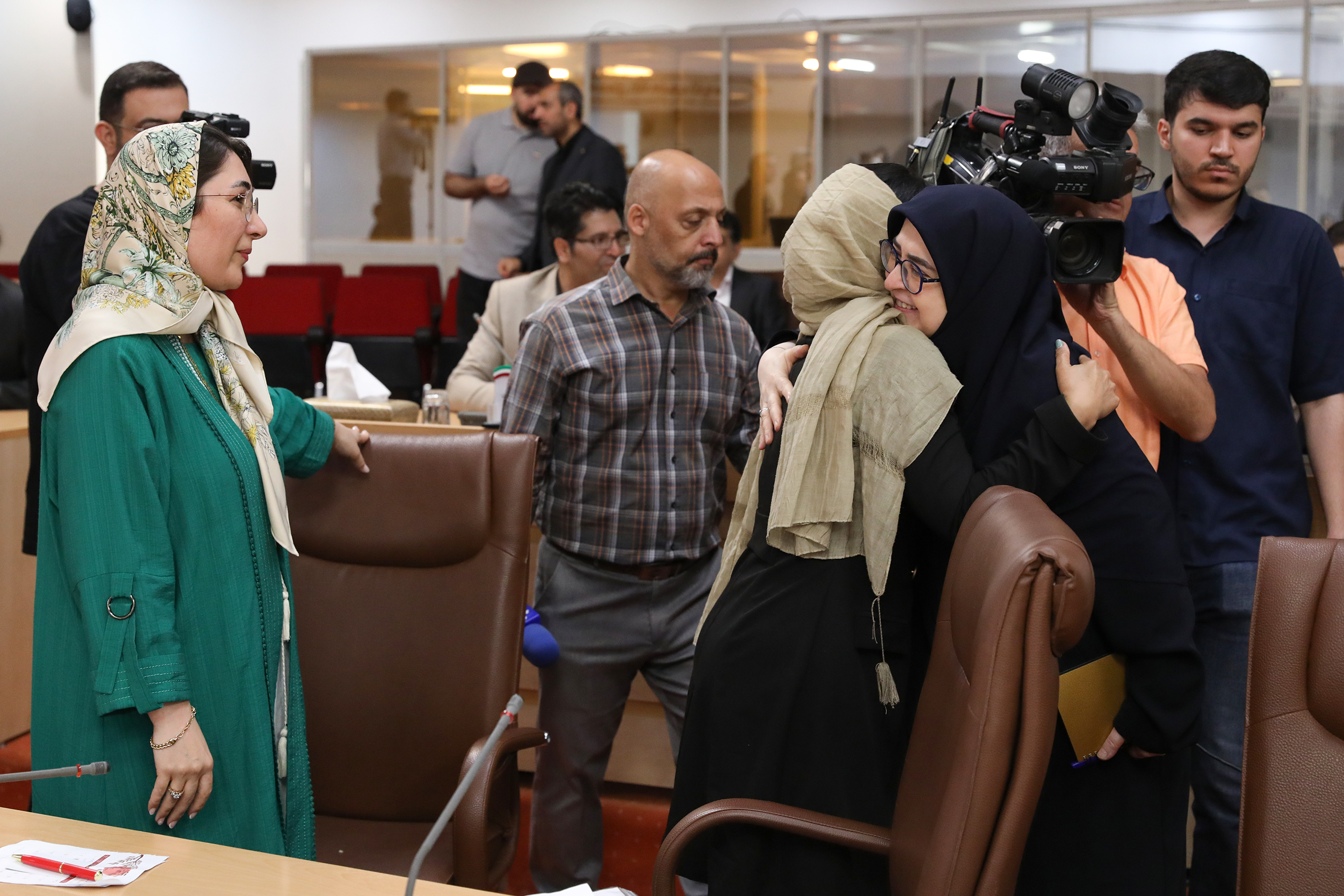 تصاویر: نشست خبری پزشکیان با جمعی از اصحاب رسانه
