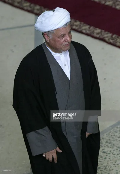 خاطرات آیت الله هاشمی رفسنجانی، ۱۹ تیر ۱۳۷۷: برخلاف پيش‌بينى «ميلیتاراويچ» اهل اسلواكى، در تهران زلزله‌اى رخ نداد