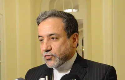 عراقچی: نشست کمیسیون مشترک برجام خوب و سازنده بود؛ مشکلات ما بسیار جدی هستند و باید برطرف شوند/ تا تامین خواسته‌هایمان به کاهش تعهدات ادامه می‌دهیم/ روسیه: از ایران خواسته شد گام سوم کاهش تعهدات را اجرا نکند