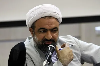 حمله حمید رسایی به عراقچی به دلیل دیدار با ویتکاف: شما برای مذاکره غیر مستقیم اذن داشتید، این برخورد اصلا چیز معمولی نیست؛ می توانستید دیرتر محل را ترک، و گفتگو نکنید