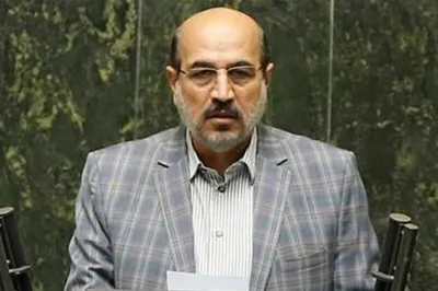 عضو کمیسیون صنایع مجلس: مردم در خانه های خود ۶۰ میلیارد دلار ارز دارند؛ برای واردات خودروی کارکرده از همین ارزهای موجود در خانه‌های خود استفاده کنند