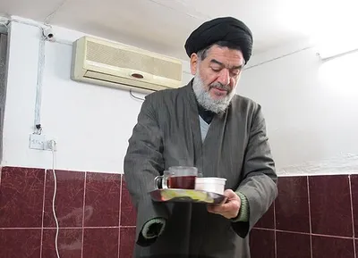 یادداشت دعایی برای محتشمی پور: آن مرحوم در سال‌های آخر، به دلایلی خود را در عزلت قرار داد