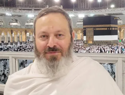 واکنش مشاور وزیر خارجه به جنجال روحانی نزدیک به جلیلی در عربستان: باعث توقف صدور روادید برای تعداد زیادی از هموطنان شده و هزاران زائر در بلاتکلیفی قرار گرفته‌اند / در میانه فریضه حج، وسط مذاکرات هسته‌ای و در اوج تهدیدات رژیم صهیونیستی، نکند طراحی جدیدی در راه باشد؟ قطعا دوراندیشان، مدبران و حکیمان کشور چنین اجازه‌ای نخواهند داد