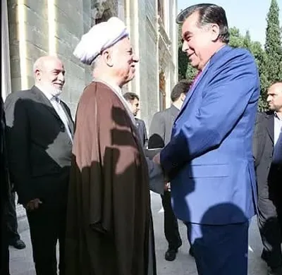 خاطرات آیت الله هاشمی رفسنجانی، ۲۹ آبان ۱۳۷۷: احتمال سقوط دولت ترکیه زیاد است / در تاجیکستان شورش مسلحانه شده؛ آقاى [امام‌علی]رحمان‌اُف از ایران استمداد کرده
