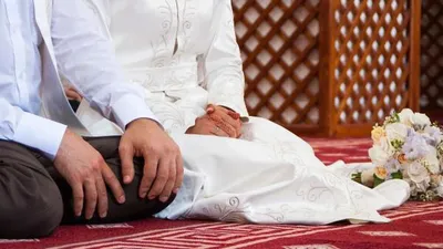 معاون وزارت ورزش: چندهمسری ۳۰۰ هزار مرد ایرانی/ برخی جوانان به دلیل مشکلات اقتصادی به «همزیستی غیررسمی» روی آورده‌اند