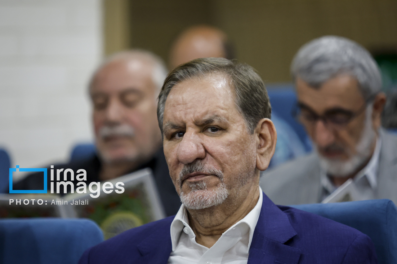 تصاویر: مراسم یادبود ابوالقاسم قاسم‌زاده