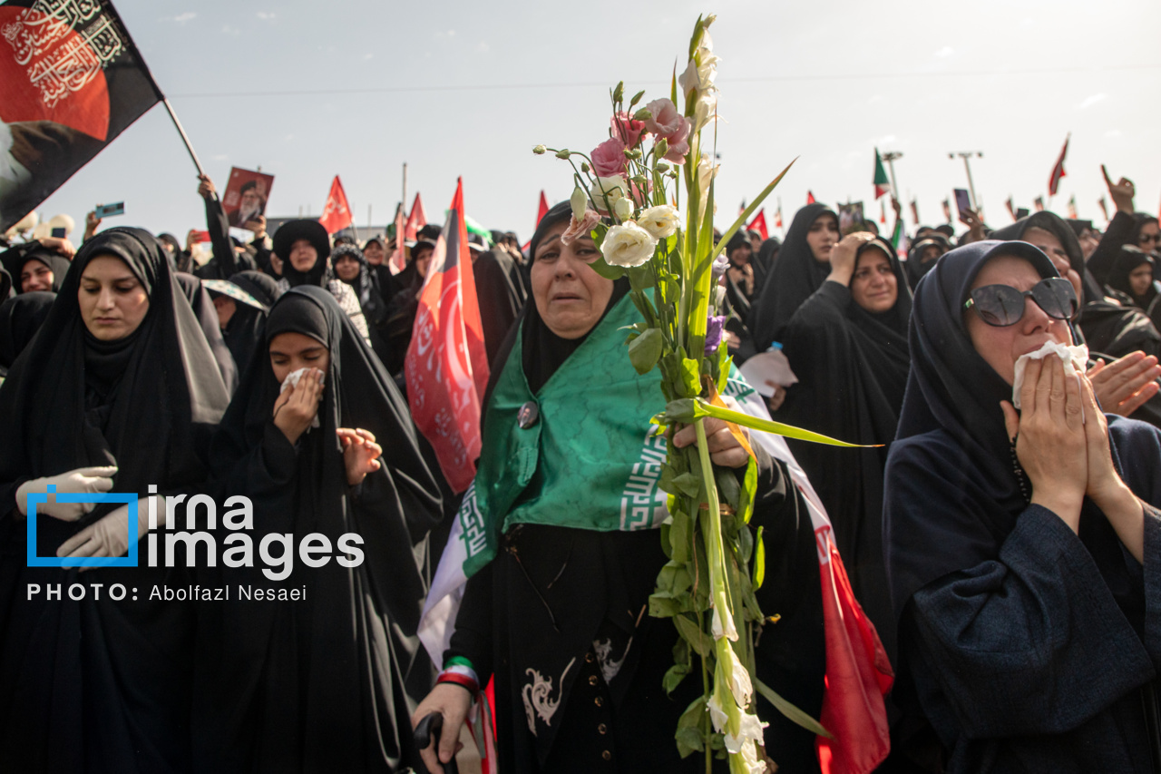 تصاویر: نخستین روز مراسم وداع با رهبر شهید انقلاب