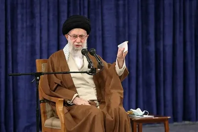 رهبر معظم انقلاب: به طور قطع دولت آمریکا در خور آن نیست که جمهوری اسلامی به دنبال ارتباط و همکاری با او باشد