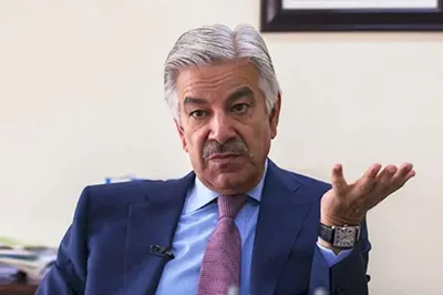 وزیر دفاع پاکستان: ایران از ما درخواست کمک نظامی نکرده است / اگر اوضاع تشدید شود به طور حتم واکنش نشان خواهیم داد