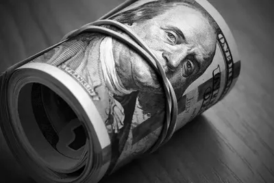 عضو کمیسیون اصل نود: وزارت نفت باید پاسخگوی عدم بازگشت پول فروش نفت از سوی تراستی‌ها باشد / اگر قرار باشد با تراستی نفت کشور را بفروشیم و باز هم دلار نفت به کشور برنگردد، چه نیازی به این واسطه‌ها است؟