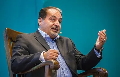 سید حسین موسویان، عضو پیشین تیم مذاکره کننده ایران: روسیه هواپیمای جنگنده سوخو-۳۵ و سیستم پدافند اس- ۴۰۰ را به ایران نداد، اما به هند که متحد آمریکا است، پیشنهاد ۱۱۷ فروند سوخو-۳۵ M و تولید مشترک سوخو-۵۷ با انتقال کامل فناوری را داده/ شاید این حقیقت به درک بهتر تهران از «واقعیت‌های روابط بین‌الملل» کمک کند