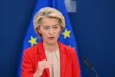 رئیس کمیسیون اروپا: از زمان شروع جنگ، کشور‌های اروپایی مجبور شده‌اند حدود ۳۲ میلیارد دلار بیشتر برای واردات نفت و گاز هزینه کنند