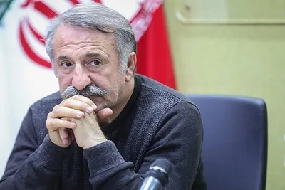 مهران رجبی: ۲۰ درصد ریه‌هایم هنوز درگیر کروناست / از دستگاه اکسیژن استفاده می‌کنم