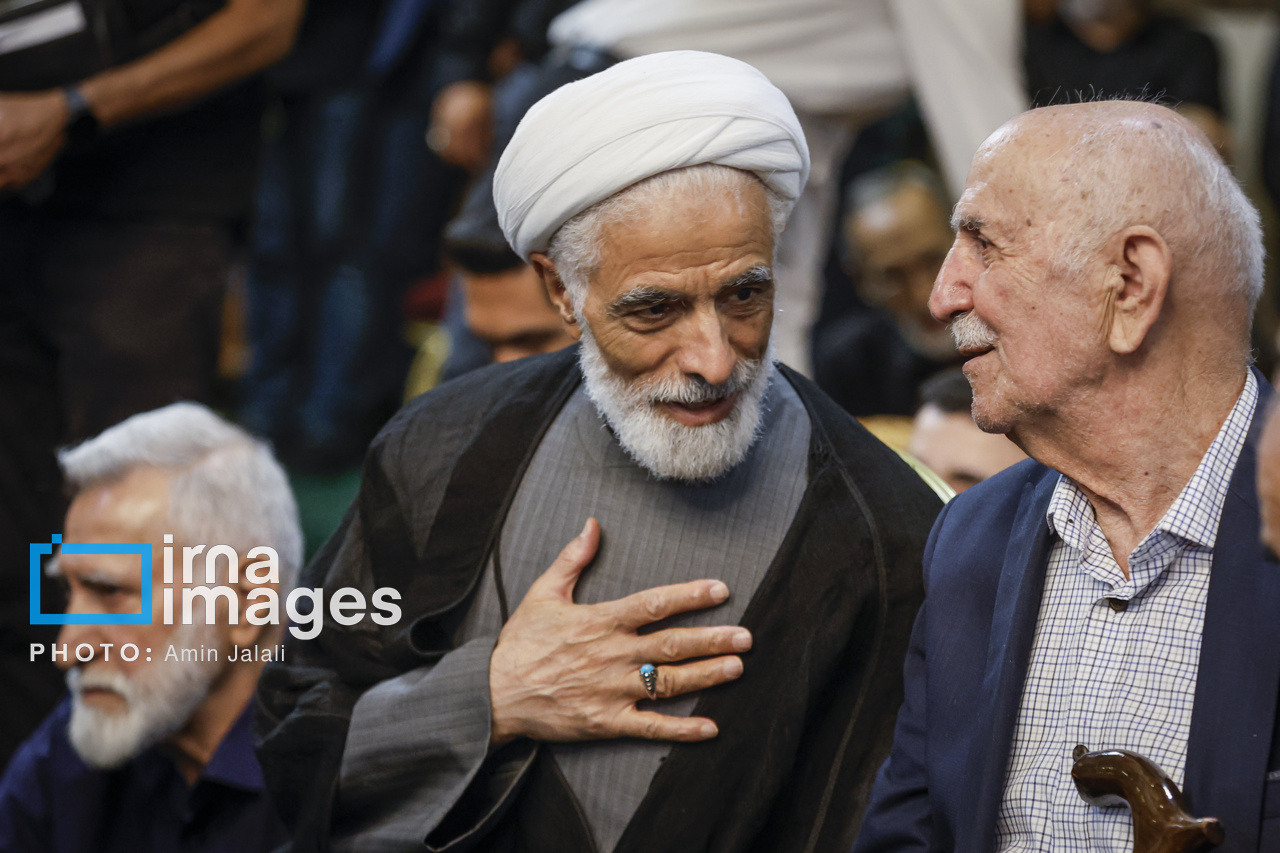 تصاویر: بزرگداشت رهبر شهید انقلاب در حسینیه جماران