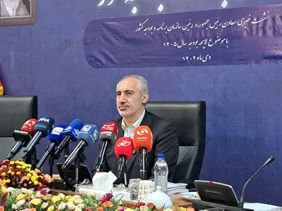 رئیس سازمان برنامه و بودجه: پیش‌بینی ما در بودجه روی نرخ ارز ۷۵ هزار تومانی بود، ولی اکنون به ۱۲۳ هزار تومان رسیده/ منابع طرح کالابرگ به میزان هر نفر یک میلیون تومان، تأمین شده و منظم پرداخت خواهد شد