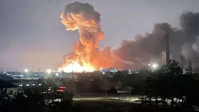 پهپادهای اوکراینی شش منطقه در عمق خاک روسیه را هدف قرار دادند؛ آتش‌سوزی «گسترده» در یک پایگاه هوایی