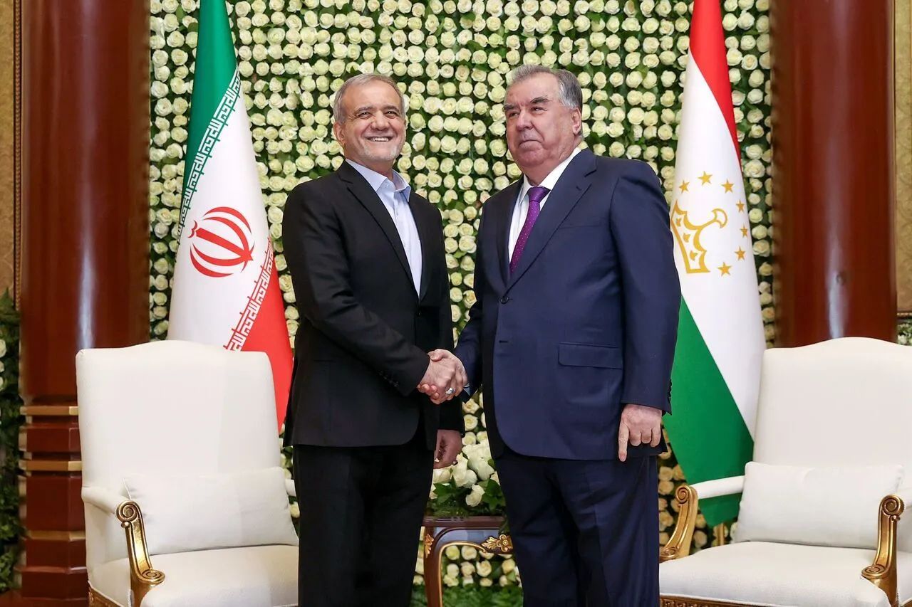 گفت‌وگوی تلفنی روسای‌جمهور ایران و تاجیکستان/ امامعلی رحمان: تحقق چنین توافقی با آمریکا در شرایط پیچیده کنونی، آسان نبود/ پزشکیان: امیدواریم که سیاست‌های تجاوزکارانه رژیم صهیونسیتی متوقف شود