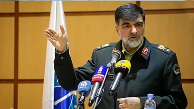 از شنبه هفته آینده افرادی که در معابر عمومی، خودرو و  اماکن تجاری اقدام به کشف حجاب کنند به محاکم قضایی معرفی می‌شوند / پلیس از ۲۶ فروردین در هر سه حوزه ورود خواهد کرد