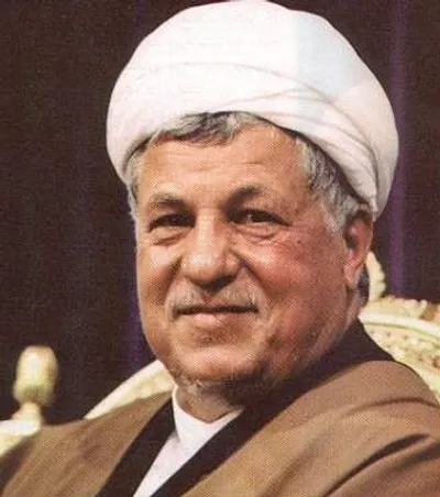 خاطرات آیت الله هاشمی رفسنجانی، ۵ بهمن ۱۳۷۷: انفجار نارنجک صوتی در دفتر روزنامه خرداد / پرتاب چند موشک در اطراف بصره و فرود آمدن یک موشک در آبادان