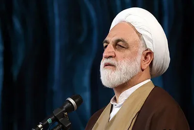 اژه‌ای: می خواهند بستری آماده شود تا مردم هر دروغی را قبول کنند / بعضا شایعه‌ها از تریبون‌های خودی نیز منتشر می‌شود / وانمود می‌کنند انقلاب چیز قابل‌ملاحظه و ملموسی ارائه نکرده