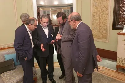 سخنگوی قوه قضائیه: گزینه مذاکره غیرمستقیم، ناشی از اراده جمهوری اسلامی است/ ایران برای منافع ملی می‌جنگد و می‌خواهد از روزنه‌های دیپلماسی هم بهره ببرد/ اجازه نمی‌دهیم برخی در زمین دشمن بازی کنند